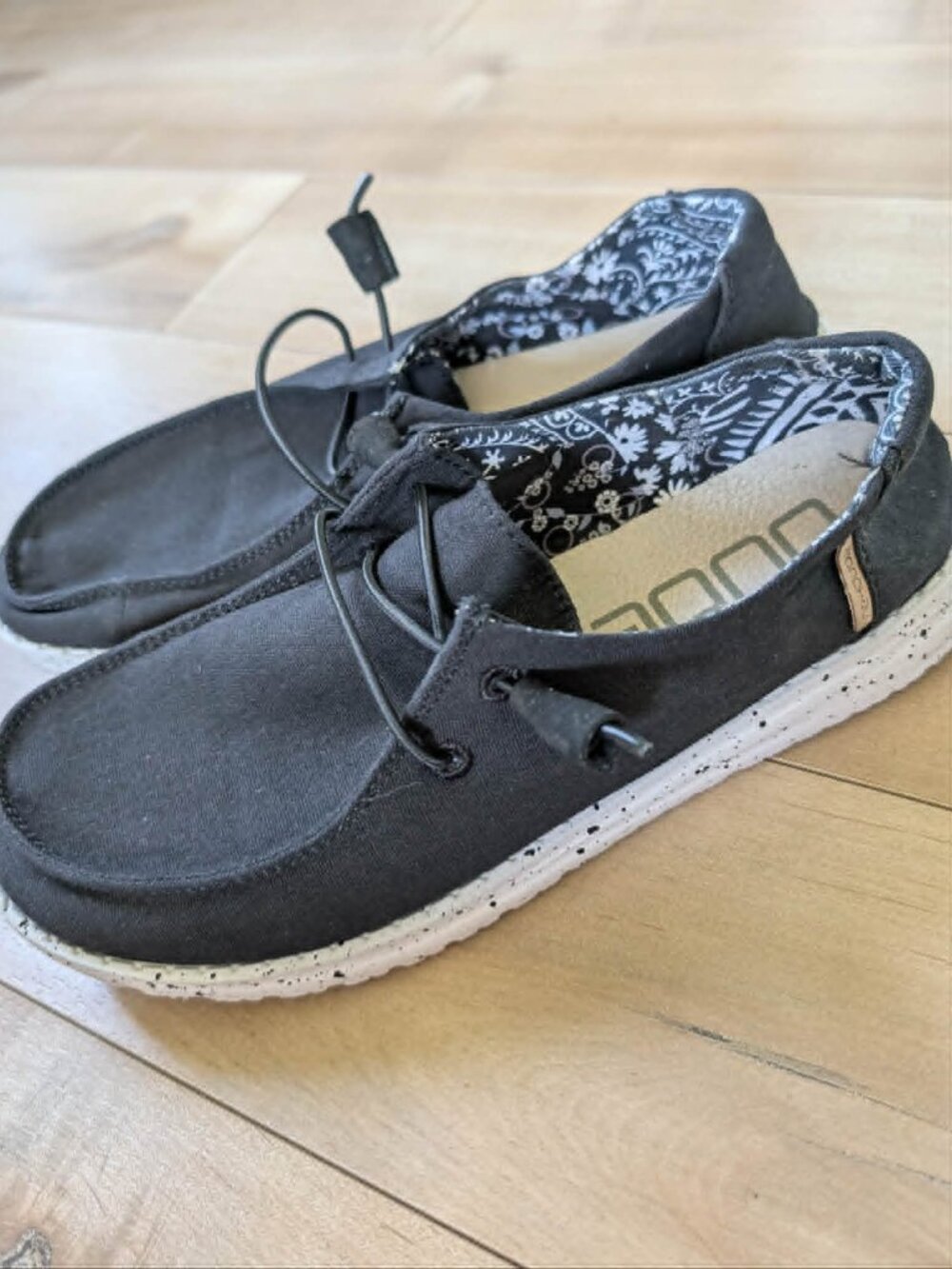 Hey Dude Wendy Black Odyssey Slip On Shoes Women's 7 EU 38 Casual Loafers